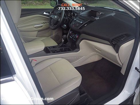 Used 2017 Ford Escape SE AWD/4WD image 17