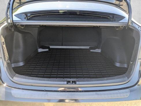 Used 2021 Toyota Corolla LE w/ Carpet Mat Package (TMS) FWD image 6