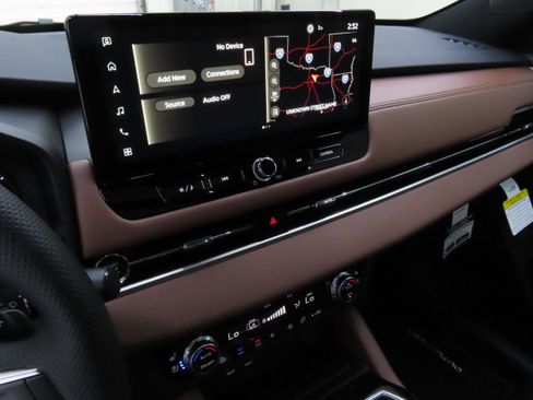 New 2025 Mitsubishi Outlander SEL image 15