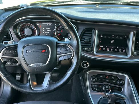 Used 2019 Dodge Challenger R/T w/ Driver Convenience Group RWD image 14
