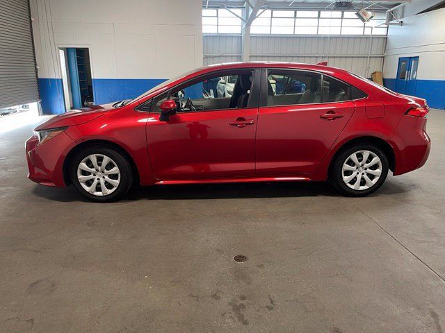 Used 2020 Toyota Corolla LE w/ Carpet Mat Package (TMS) FWD image 6