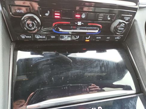 Used 2024 Jeep Grand Cherokee L Limited w/ Trailer Tow Package image 18