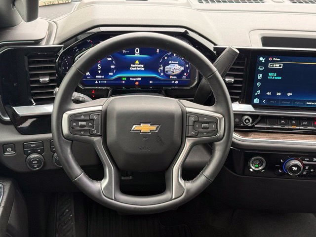 Used 2024 Chevrolet Silverado 1500 LT AWD/4WD image 29