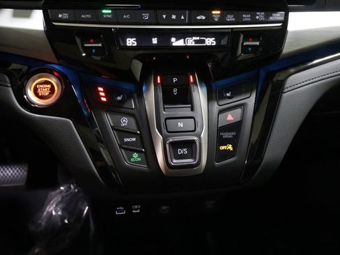 New 2026 Honda Odyssey Touring image 25