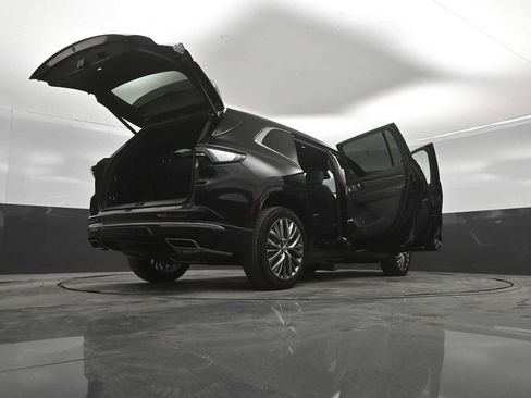 New 2026 Buick Enclave Avenir w/ Super Cruise Package AWD/4WD image 46