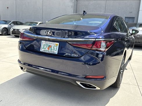 Used 2025 Lexus ES 350 w/ Premium Package image 11