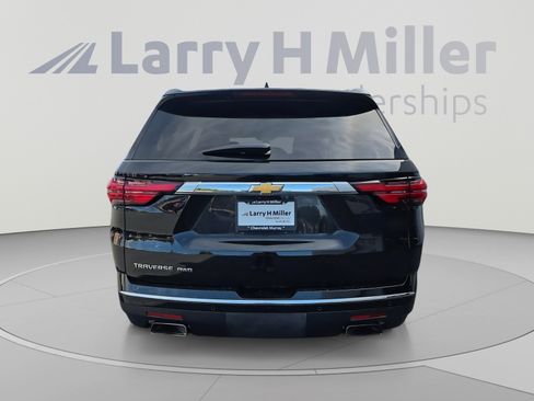 Used 2023 Chevrolet Traverse High Country AWD/4WD image 12