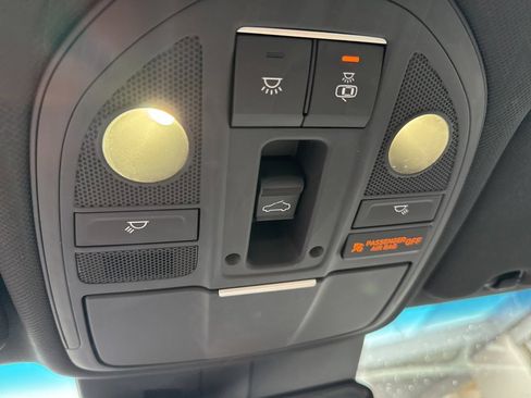 Used 2023 Genesis G70 3.3T w/ Sport Advanced Package image 50