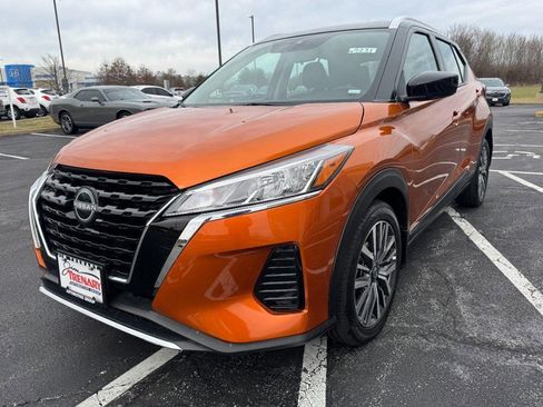 Used 2023 Nissan Kicks SV image 8