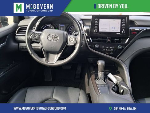 Used 2022 Toyota Camry SE w/ Convenience Package FWD image 23