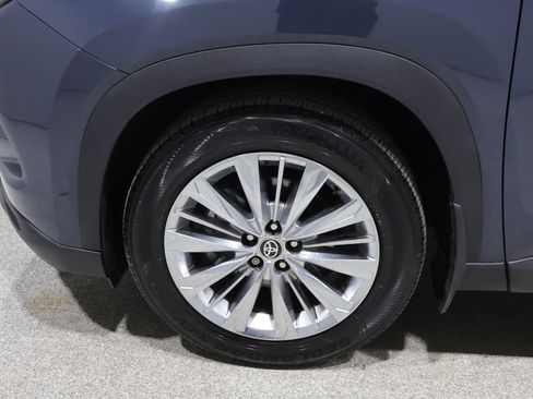 Used 2024 Toyota Grand Highlander AWD image 8