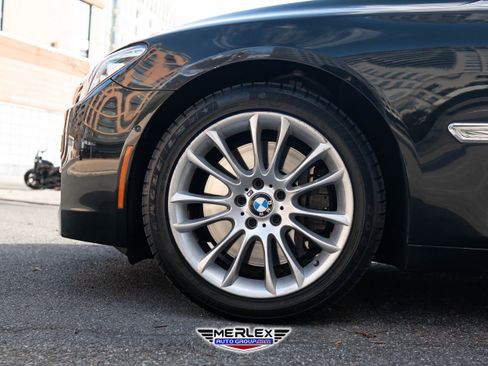 Used 2014 BMW 750Li xDrive image 12