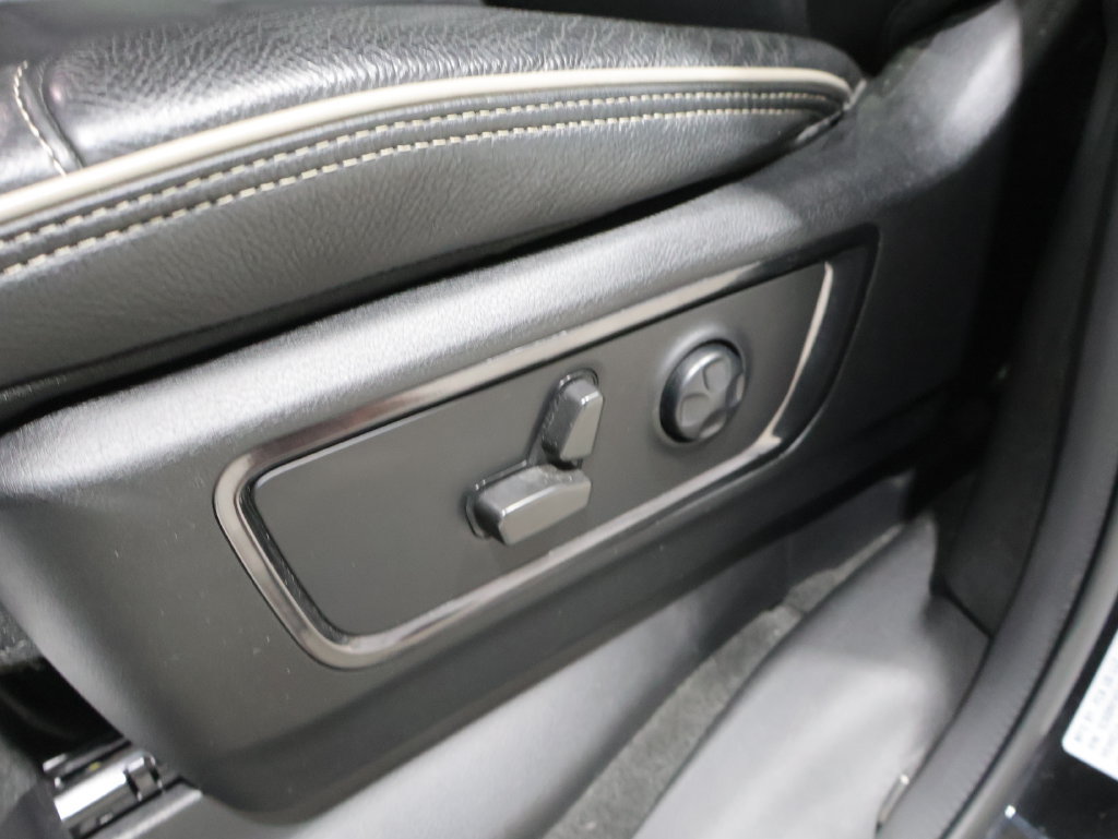Used 2022 RAM 1500 Limited AWD/4WD image 11