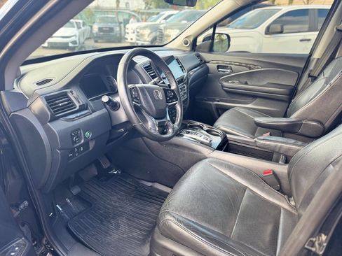 Used 2019 Honda Pilot Elite image 17
