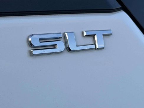 Used 2019 GMC Terrain SLT FWD image 21