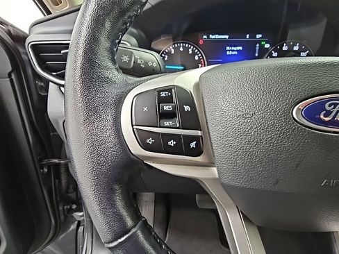 Used 2022 Ford Explorer XLT w/ Equipment Group 202A image 26