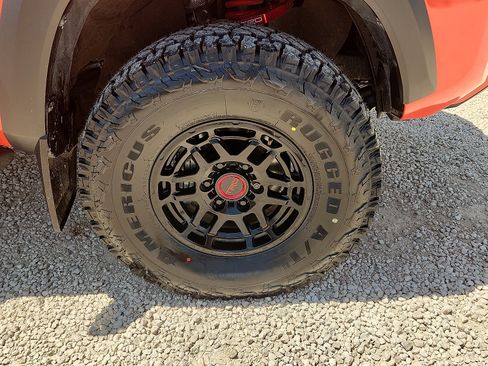 Used 2023 Toyota Tacoma TRD Pro AWD/4WD image 7
