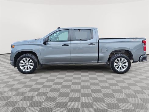 Used 2020 Chevrolet Silverado 1500 Custom w/ Custom Value Package image 8