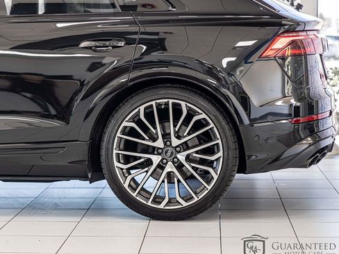 Used 2025 Audi SQ8 Premium Plus w/ 23" Wheel Package AWD/4WD image 8