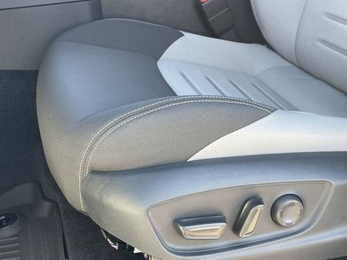 New 2025 Toyota Tacoma TRD Sport image 18