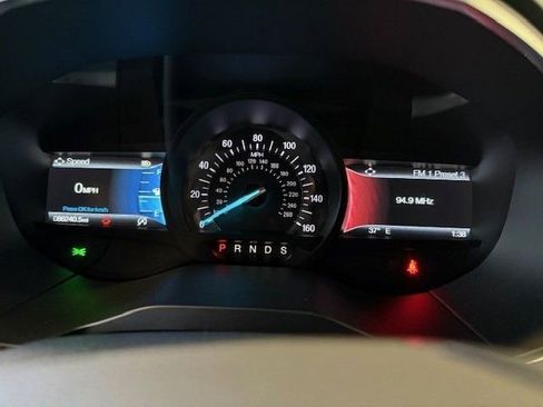 Certified 2019 Ford Edge Titanium w/ Equipment Group 301A image 21