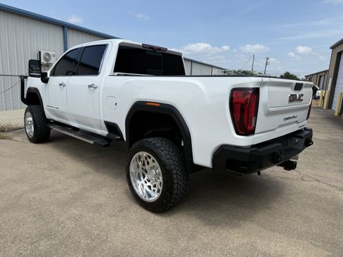 Used 2021 GMC Sierra 2500 Denali w/ Denali Ultimate Package AWD/4WD image 8