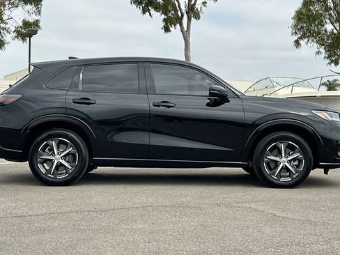 Certified 2024 Honda HR-V EX-L image 3