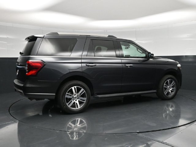 Used 2024 Ford Expedition Limited AWD/4WD image 4