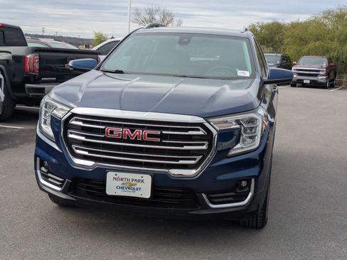Used 2022 GMC Terrain SLT image 7