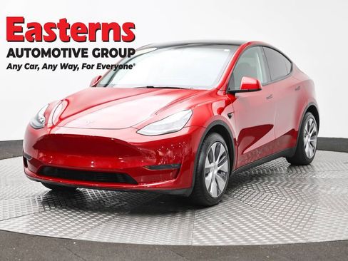 Used 2021 Tesla Model Y Long Range AWD/4WD image 1