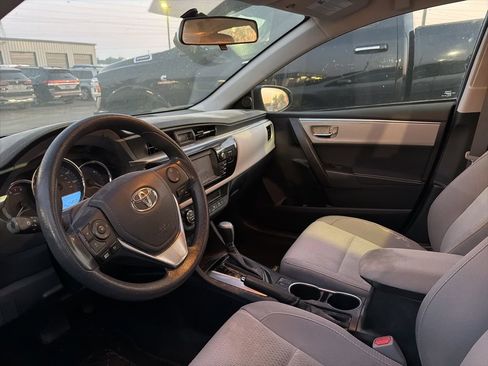 Used 2015 Toyota Corolla LE image 7