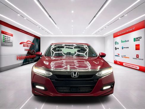 Used 2018 Honda Accord Sport image 3