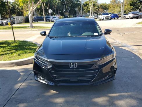 Used 2021 Honda Accord Sport image 2