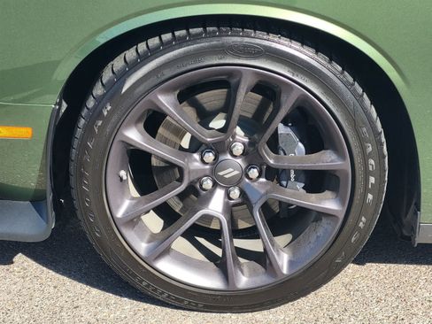 Used 2022 Dodge Challenger R/T Scat Pack RWD image 9