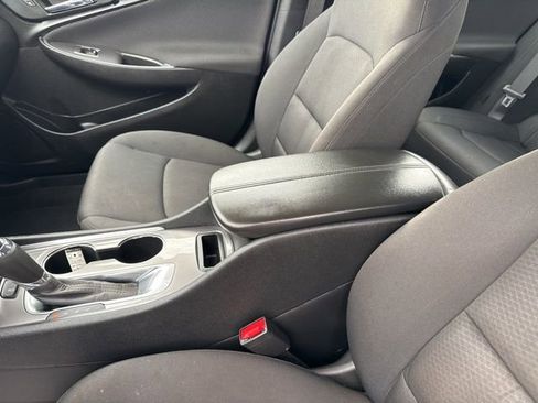Used 2020 Chevrolet Malibu LT image 16