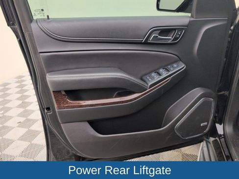 Used 2018 GMC Yukon SLE w/ SLE Value Package image 32