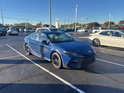Used 2025 Toyota Camry SE
