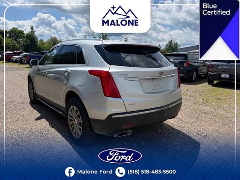 Used 2017 Cadillac XT5 Luxury w/ Driver Awareness Package AWD/4WD image 4