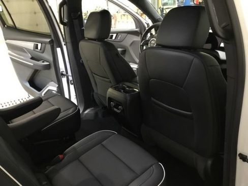 Used 2024 Buick Envision Preferred AWD/4WD image 46