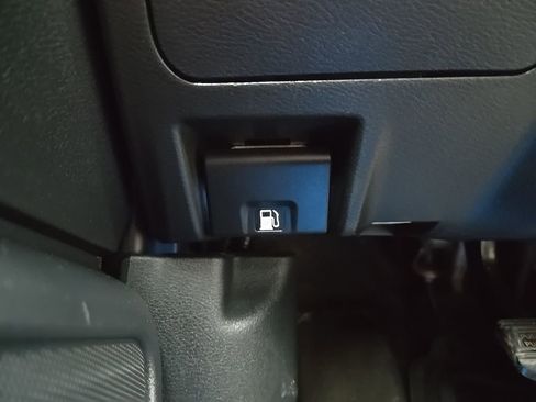 Used 2021 Nissan Sentra SR image 21