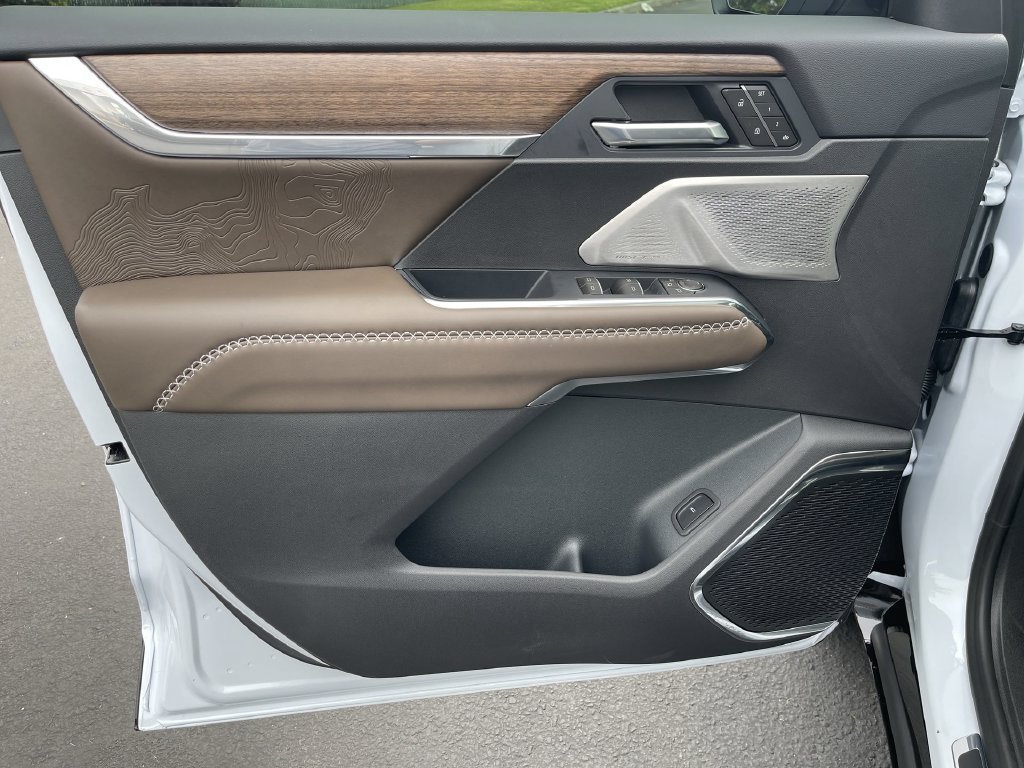 New 2027 GMC Acadia Denali Ultimate AWD/4WD image 23