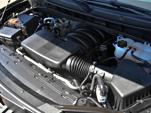 Used 2025 Chevrolet Tahoe LT AWD/4WD image 60