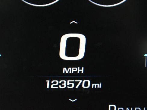 Used 2017 GMC Yukon Denali AWD/4WD image 34