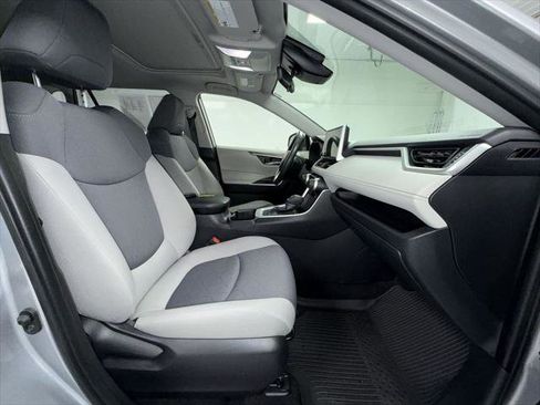 Certified 2023 Toyota RAV4 XLE w/ Convenience Package AWD/4WD image 6