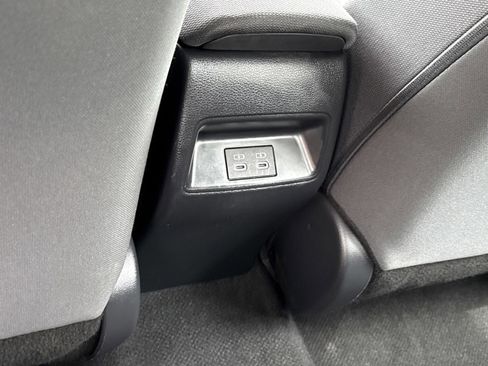 Used 2024 Toyota Corolla LE FWD image 14