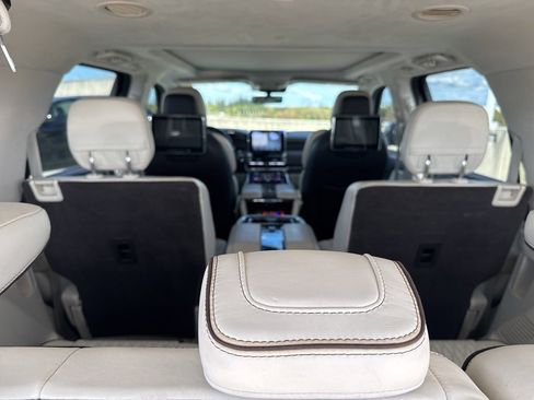 Used 2018 Lincoln Navigator Black Label w/ Cargo Package image 17