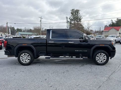 Certified 2022 GMC Sierra 3500 Denali w/ Technology Package image 11