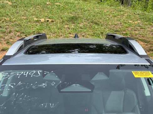 Certified 2025 Subaru Outback Touring w/ Popular Package #2 AWD/4WD image 7