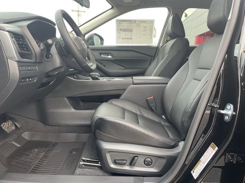 New 2026 Nissan Rogue SV image 10