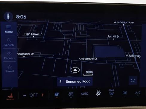 Used 2025 Lincoln Corsair Premiere w/ Equipment Group 101A image 12